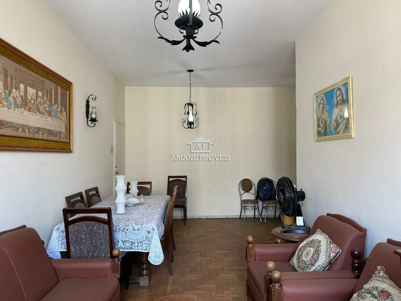 Apartamento à venda com 3 quartos, 121m² - Foto 1