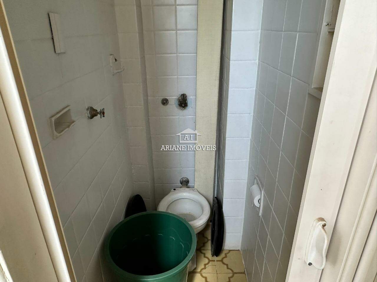 Apartamento à venda com 3 quartos, 121m² - Foto 19