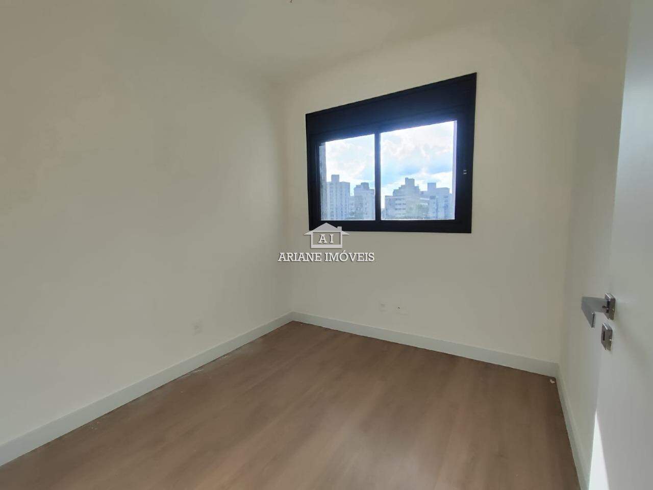 Apartamento à venda com 2 quartos, 67m² - Foto 11