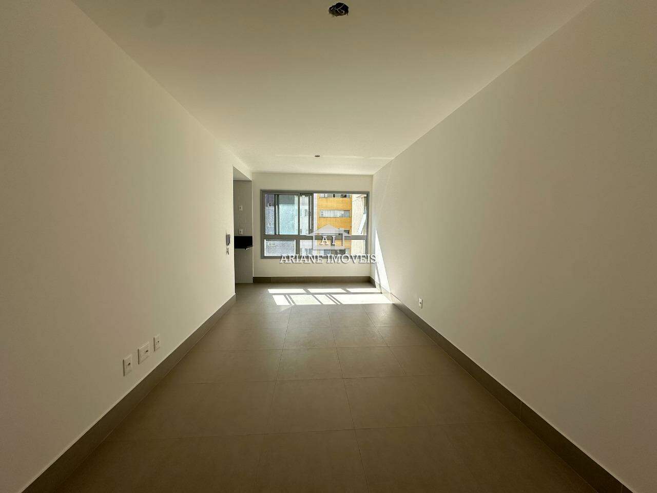 Apartamento à venda com 2 quartos, 67m² - Foto 7