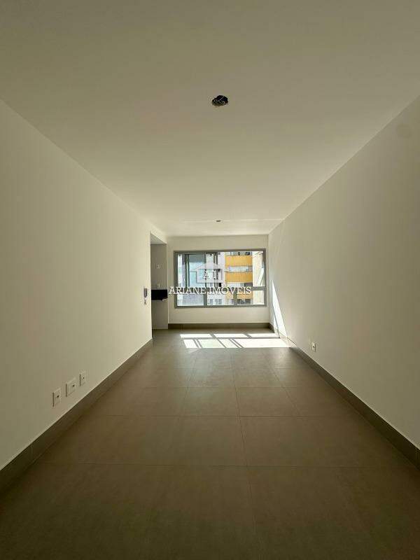 Apartamento à venda com 2 quartos, 67m² - Foto 9