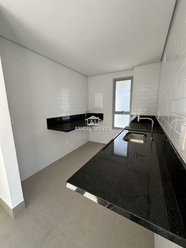 Apartamento à venda com 2 quartos, 67m² - Foto 12