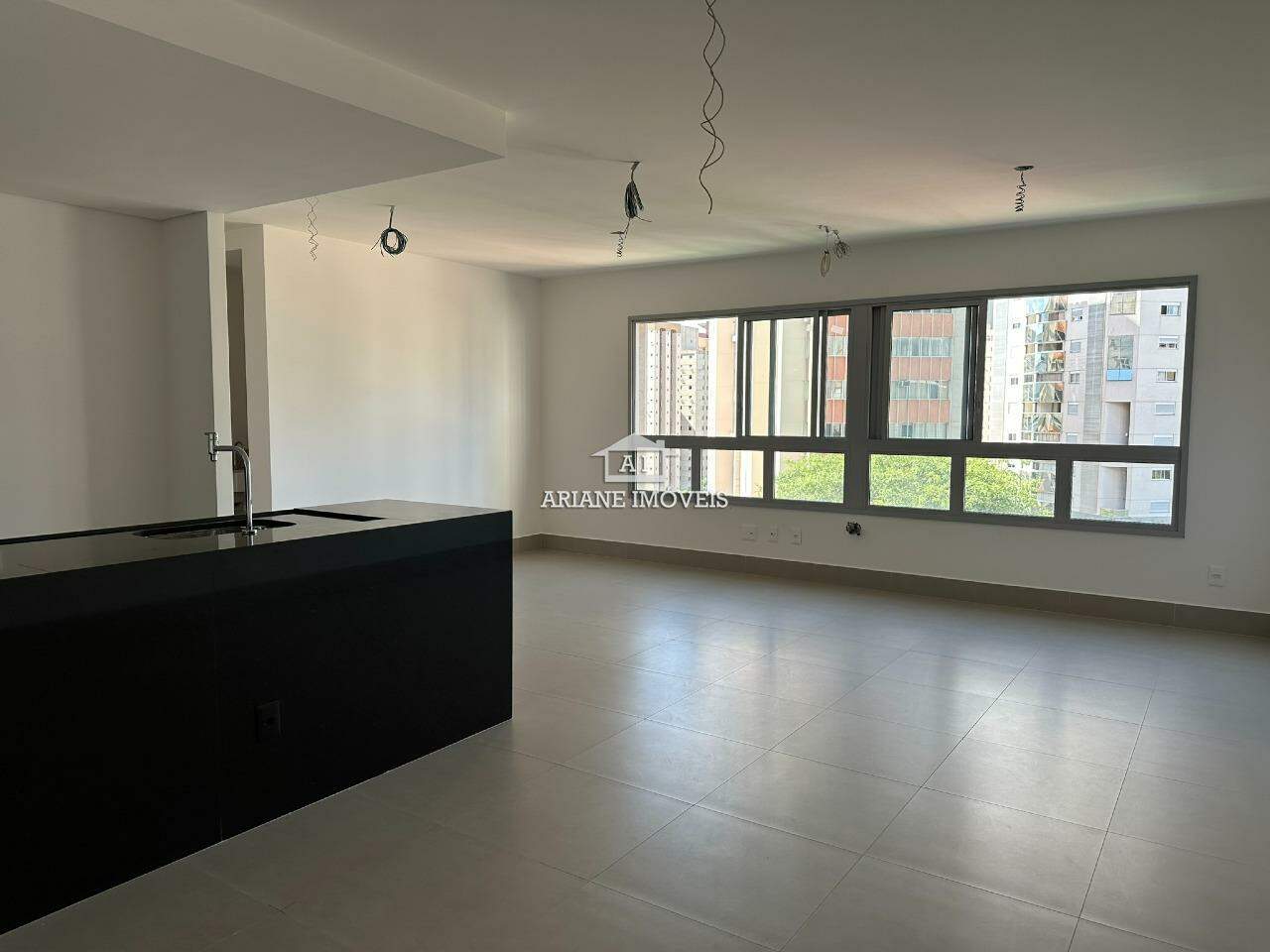 Apartamento à venda com 2 quartos, 71m² - Foto 2