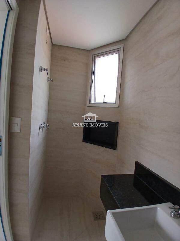 Apartamento para alugar com 2 quartos, 60m² - Foto 12