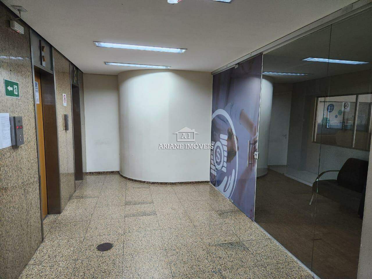 Loja-Salão para alugar, 236m² - Foto 2