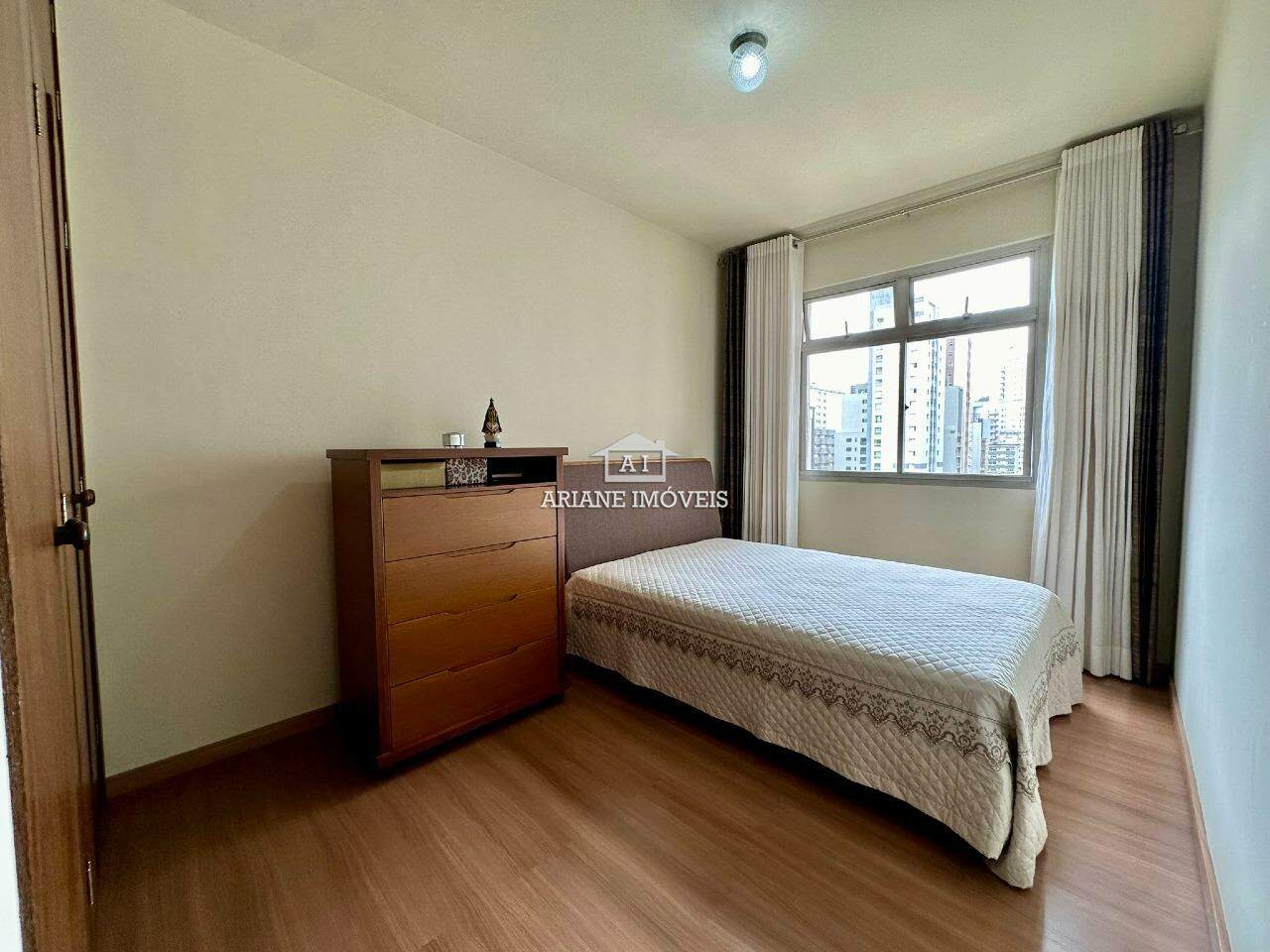 Apartamento à venda com 2 quartos, 82m² - Foto 10