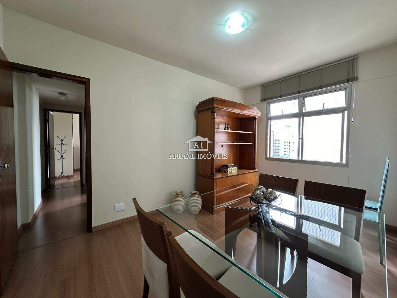 Apartamento à venda com 2 quartos, 82m² - Foto 1