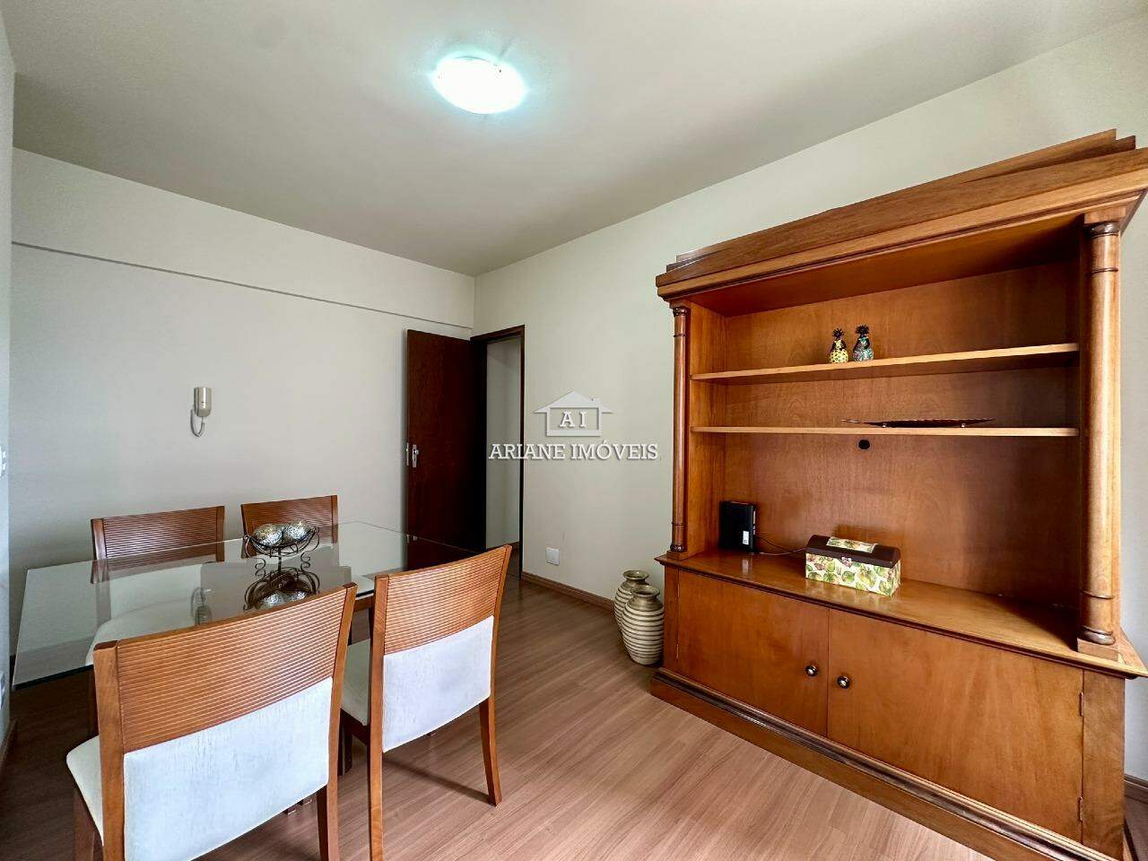 Apartamento à venda com 2 quartos, 82m² - Foto 4