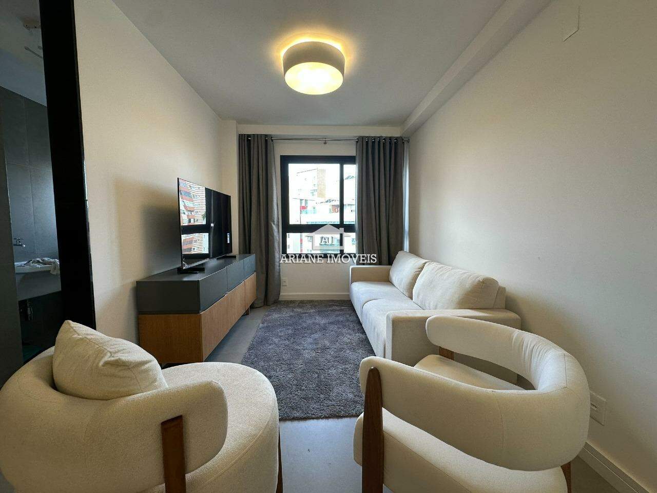 Apartamento para alugar com 1 quarto, 55m² - Foto 3