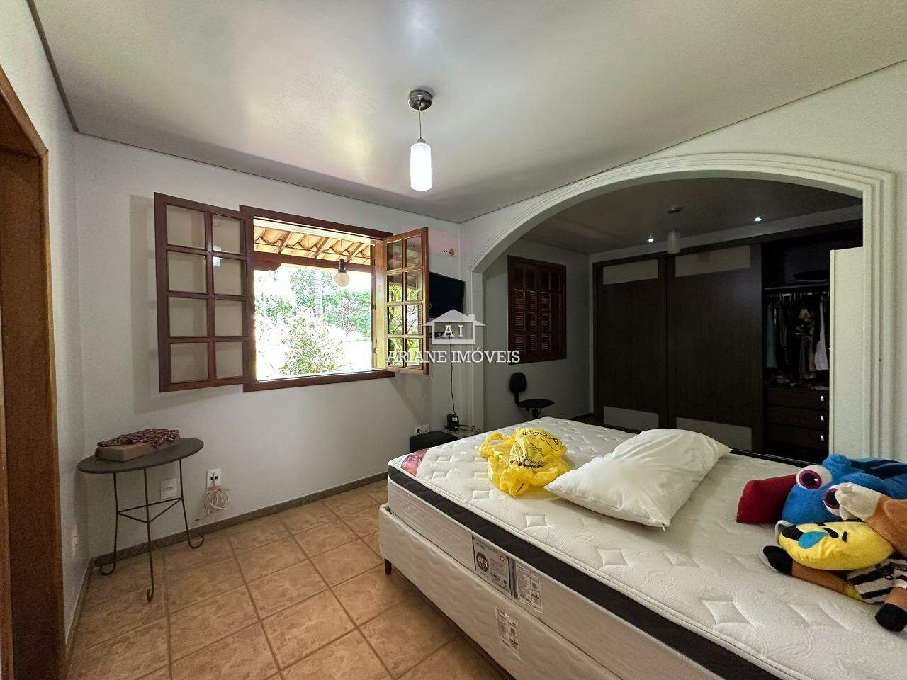 Casa de Condomínio à venda com 5 quartos, 300m² - Foto 17