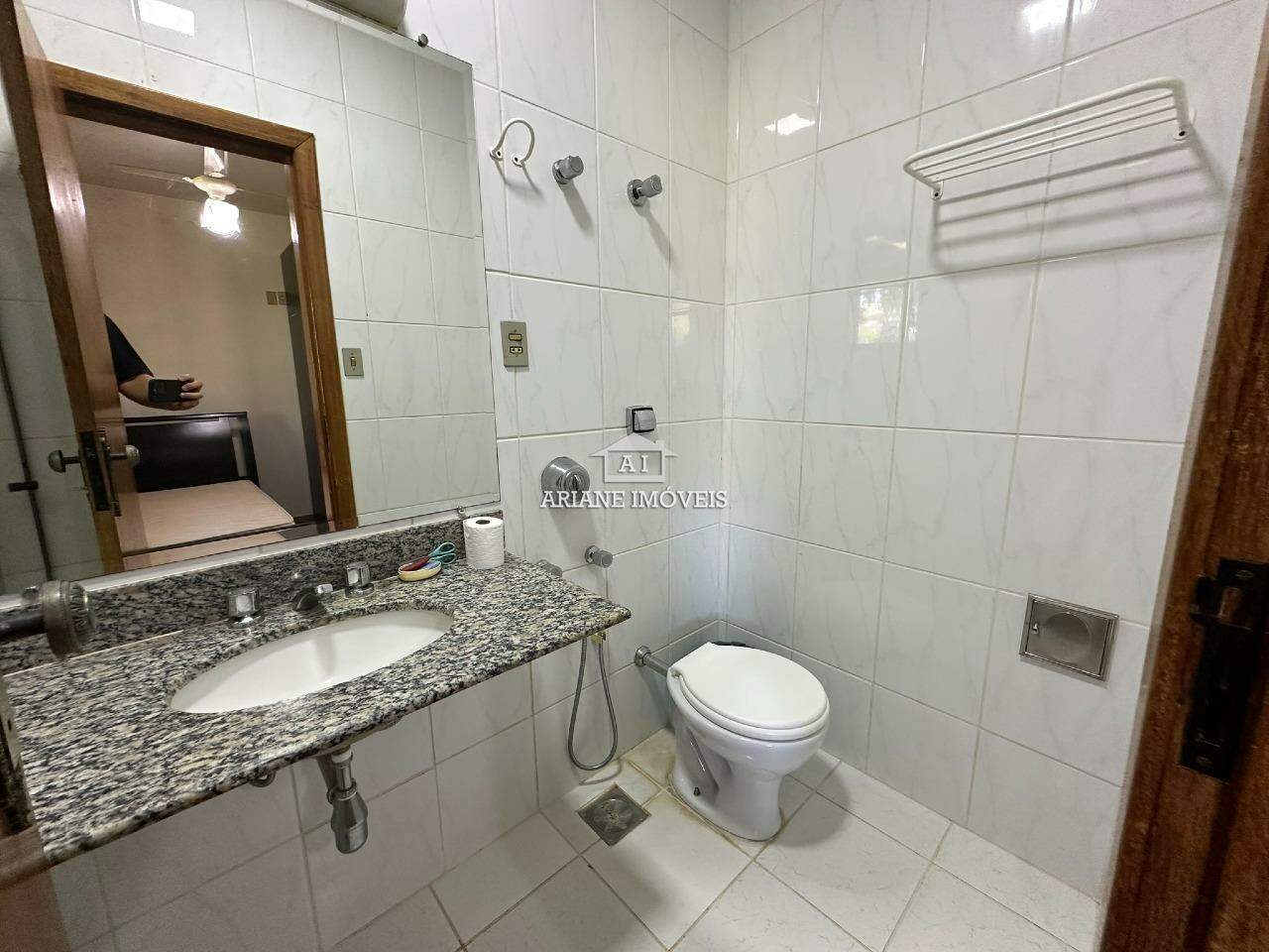 Casa de Condomínio à venda com 5 quartos, 300m² - Foto 19