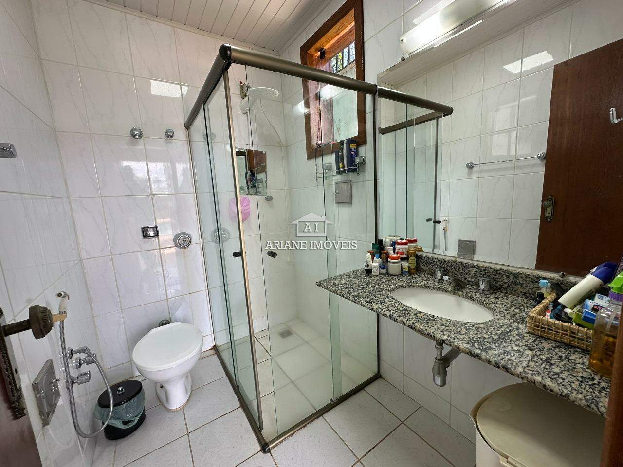 Casa de Condomínio à venda com 5 quartos, 300m² - Foto 18