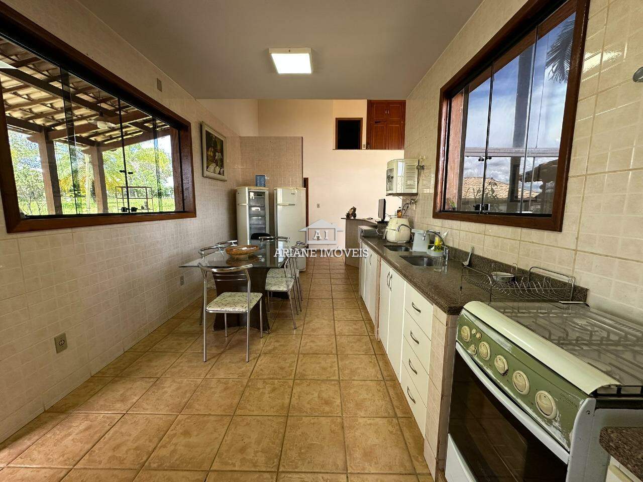 Casa de Condomínio à venda com 5 quartos, 300m² - Foto 12