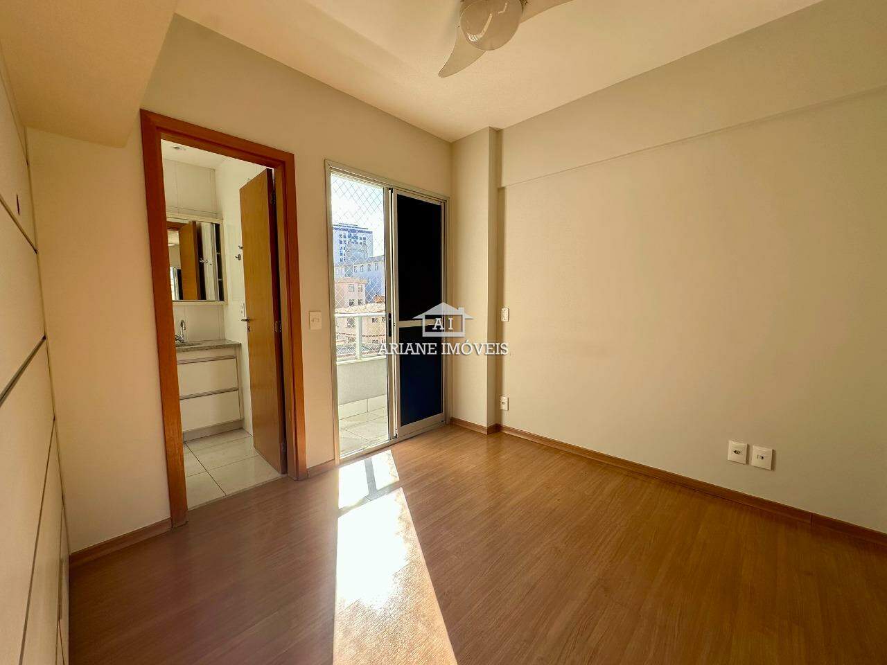 Apartamento à venda com 3 quartos, 85m² - Foto 15