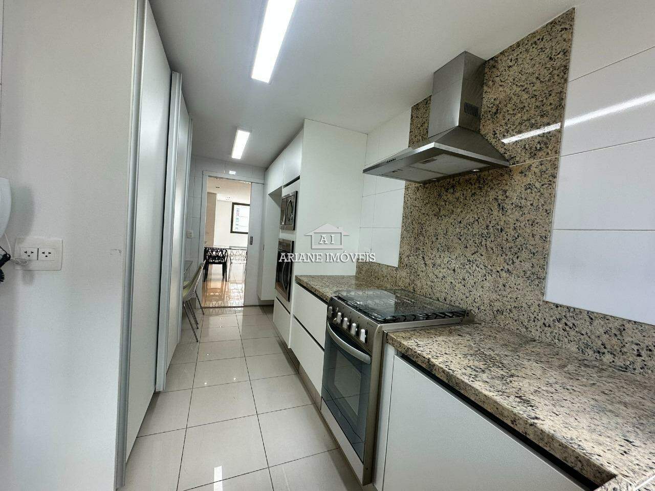 Apartamento à venda com 3 quartos, 118m² - Foto 18