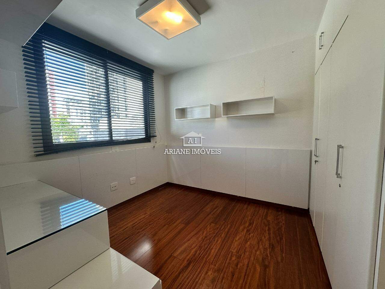 Apartamento à venda com 3 quartos, 118m² - Foto 9