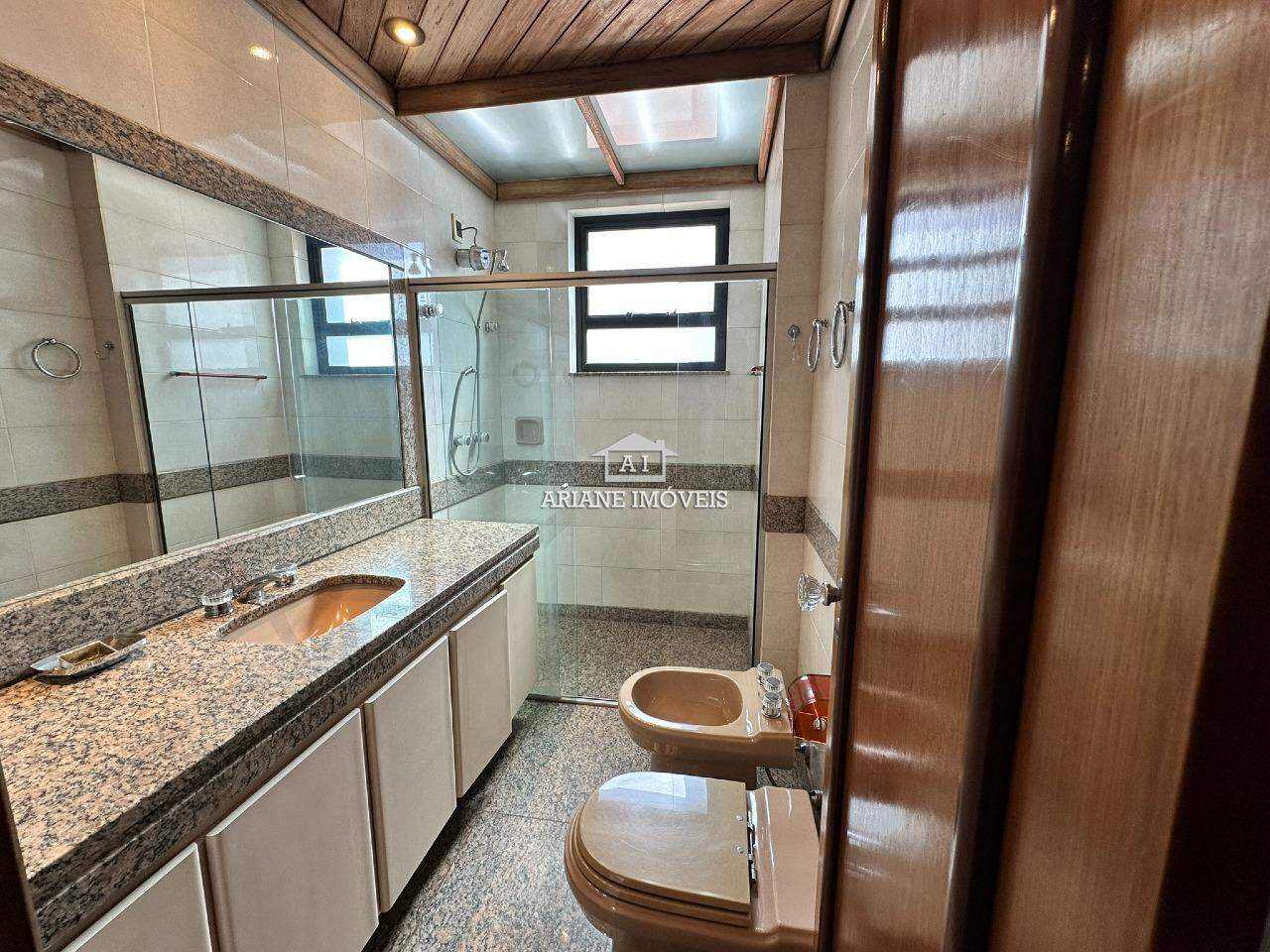 Apartamento à venda com 4 quartos, 330m² - Foto 15