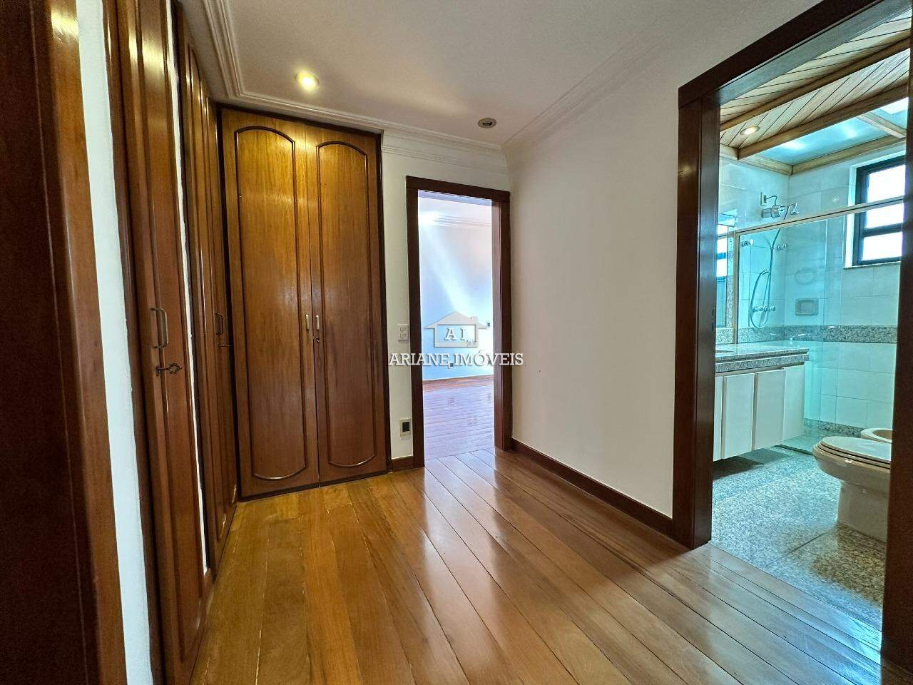 Apartamento à venda com 4 quartos, 330m² - Foto 9