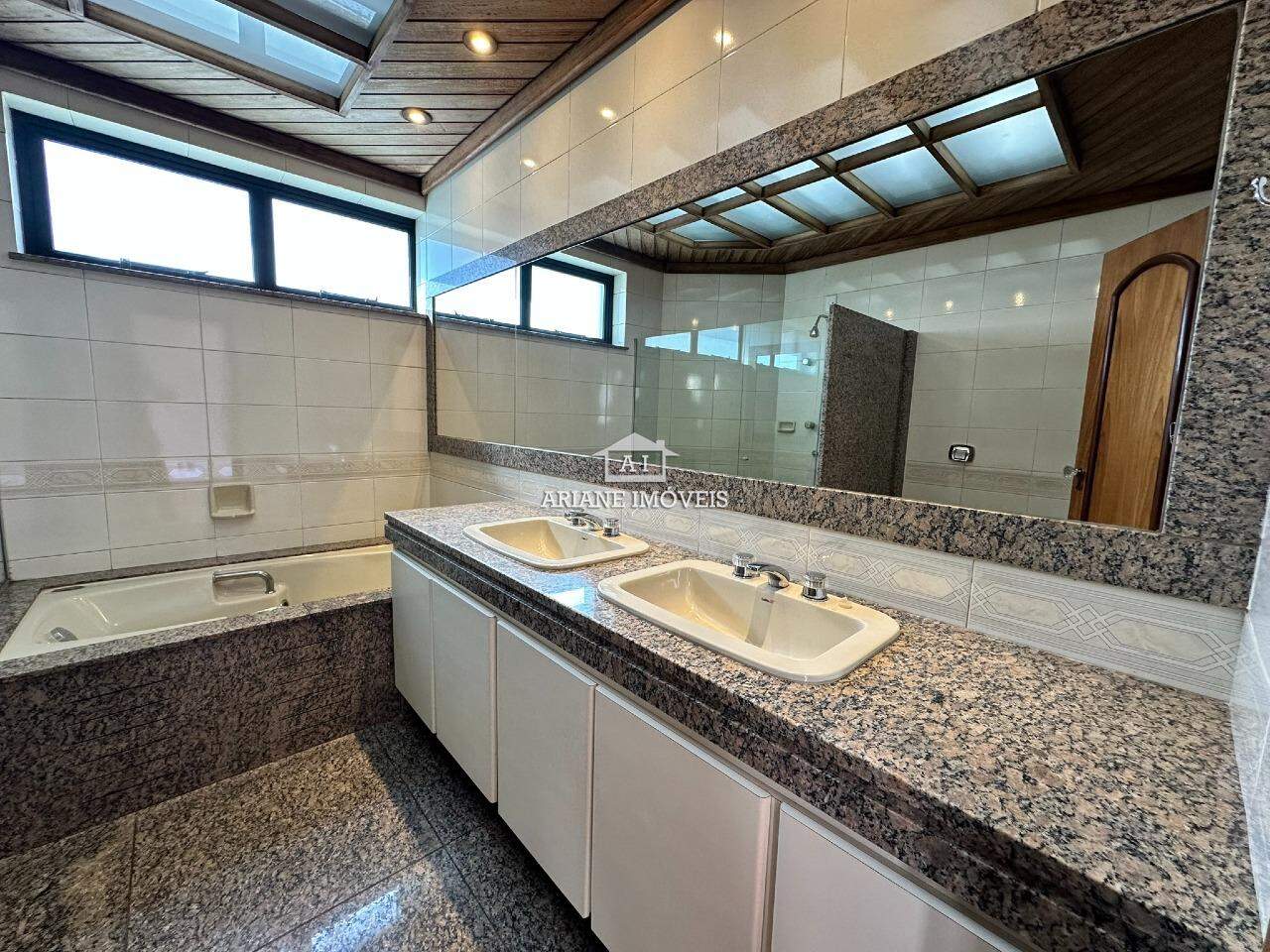 Apartamento à venda com 4 quartos, 330m² - Foto 8