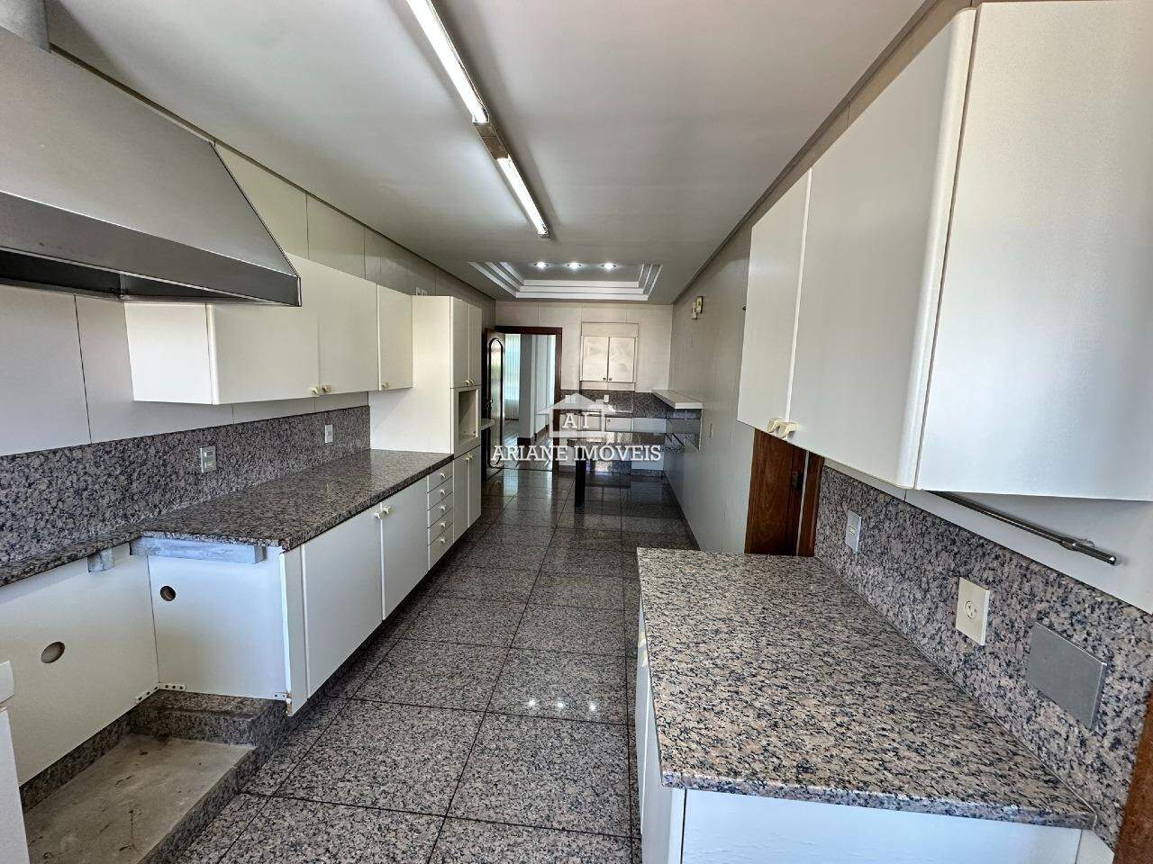 Apartamento à venda com 4 quartos, 330m² - Foto 19