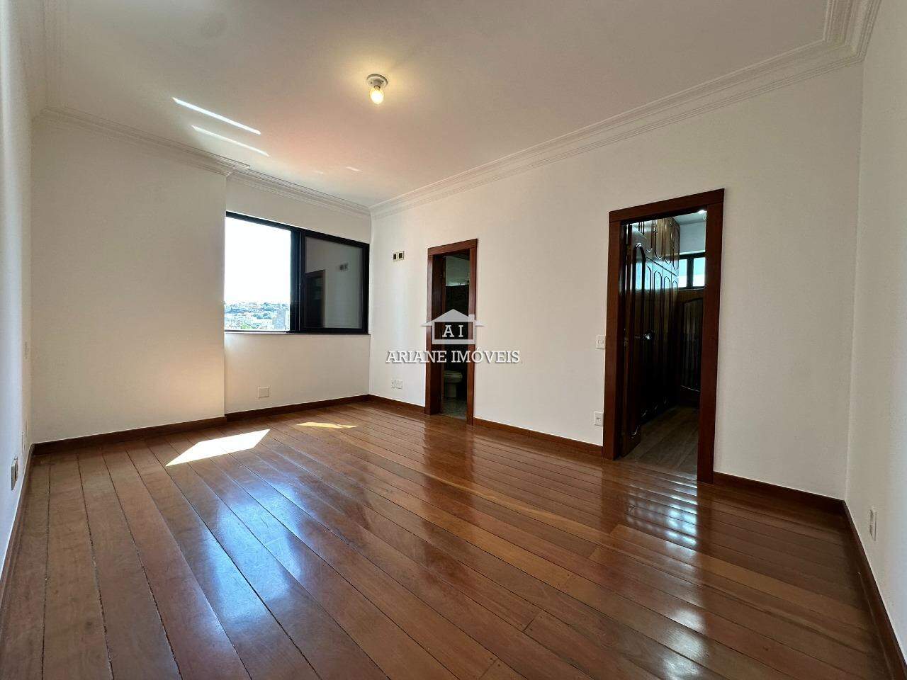 Apartamento à venda com 4 quartos, 330m² - Foto 7