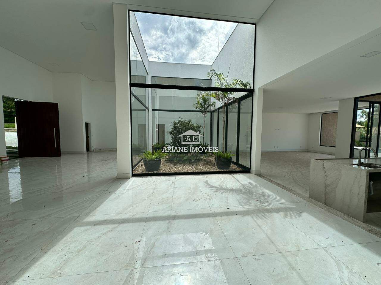 Casa de Condomínio à venda com 4 quartos, 441m² - Foto 6