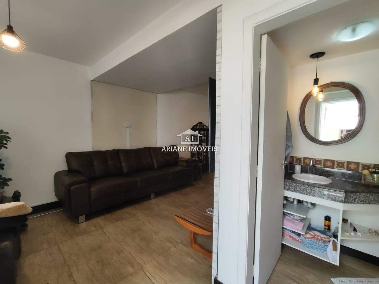 Casa de Condomínio à venda com 2 quartos, 131m² - Foto 2