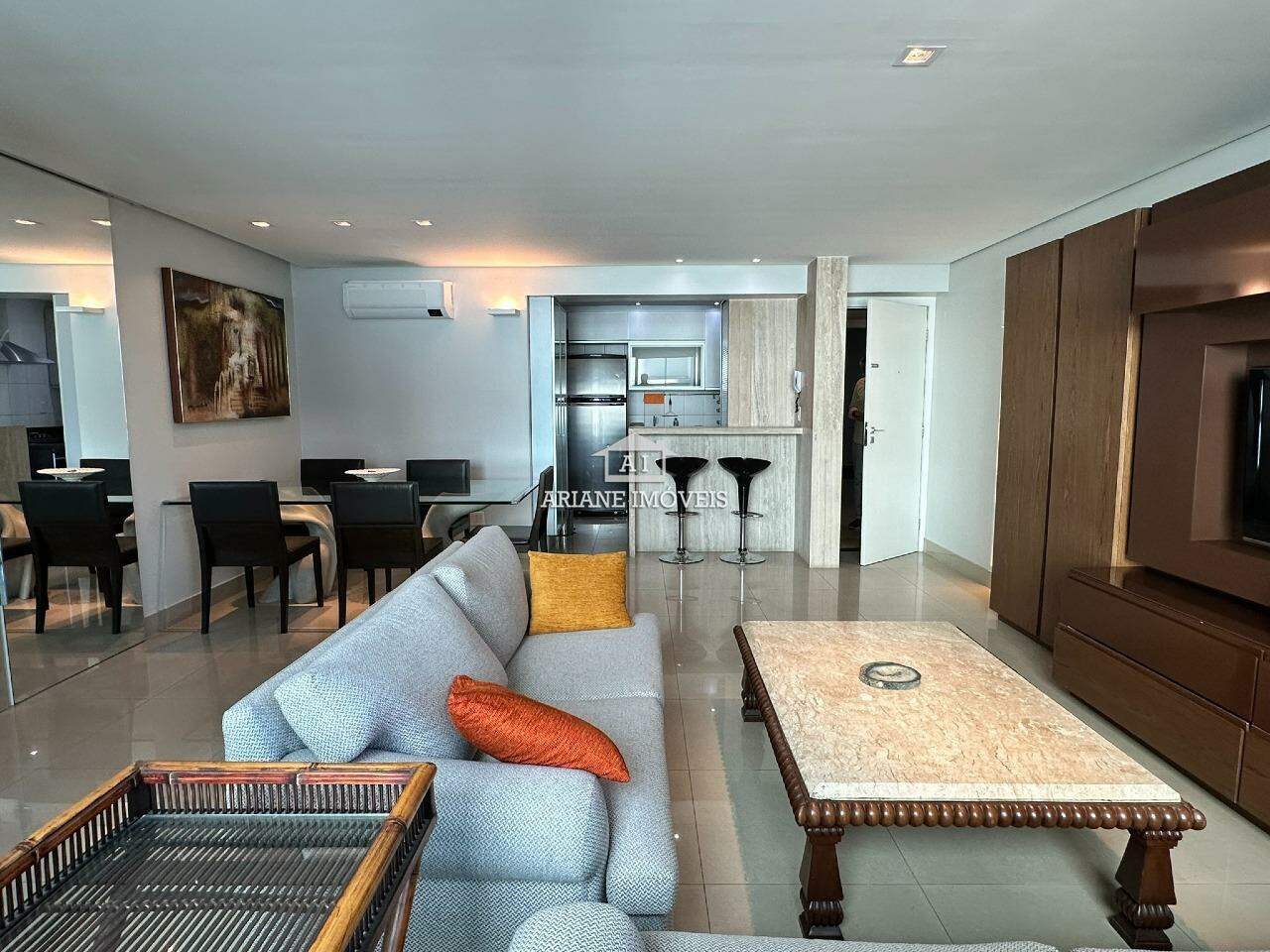 Apartamento para alugar com 2 quartos, 83m² - Foto 4