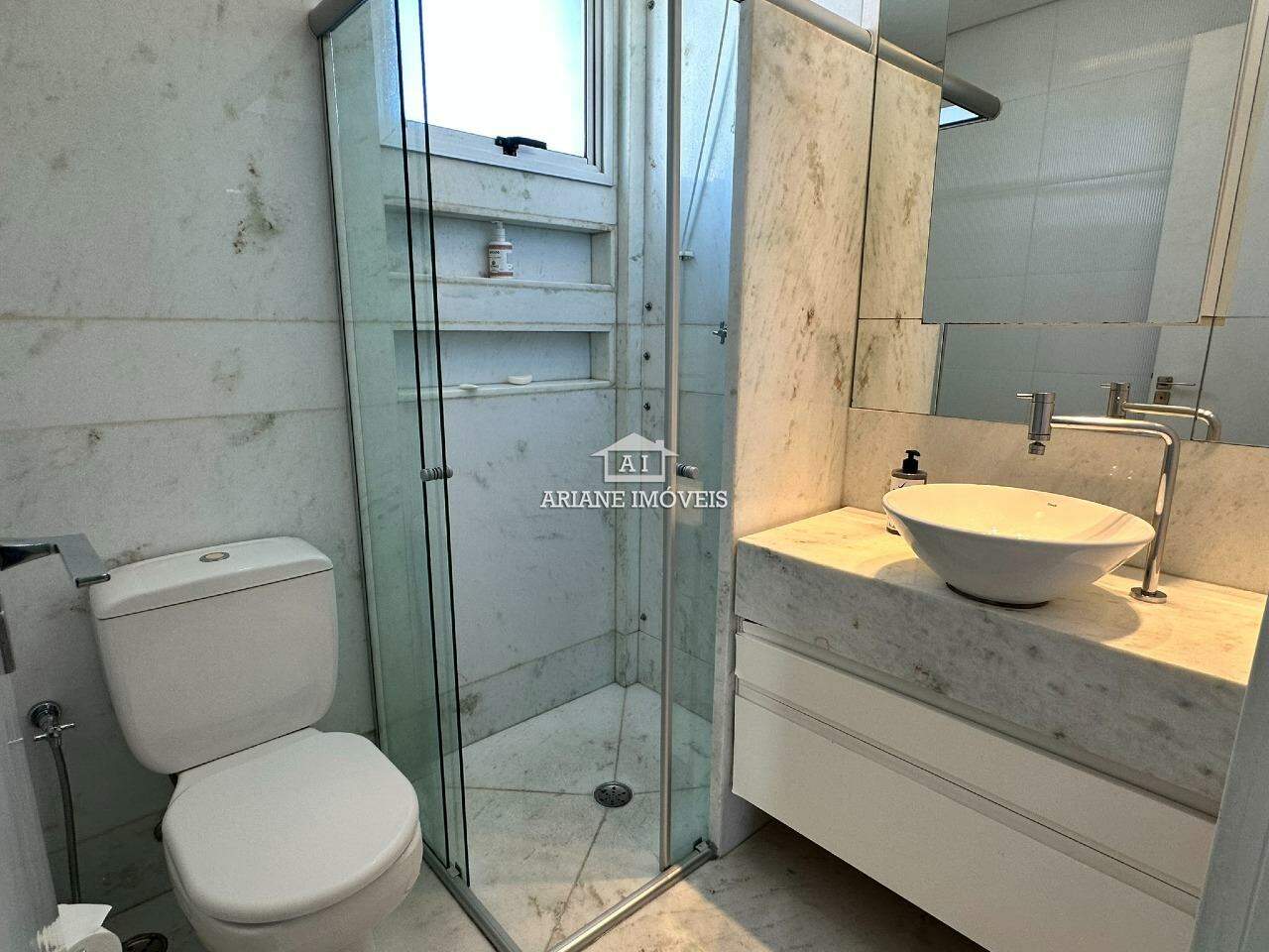 Apartamento para alugar com 2 quartos, 83m² - Foto 17