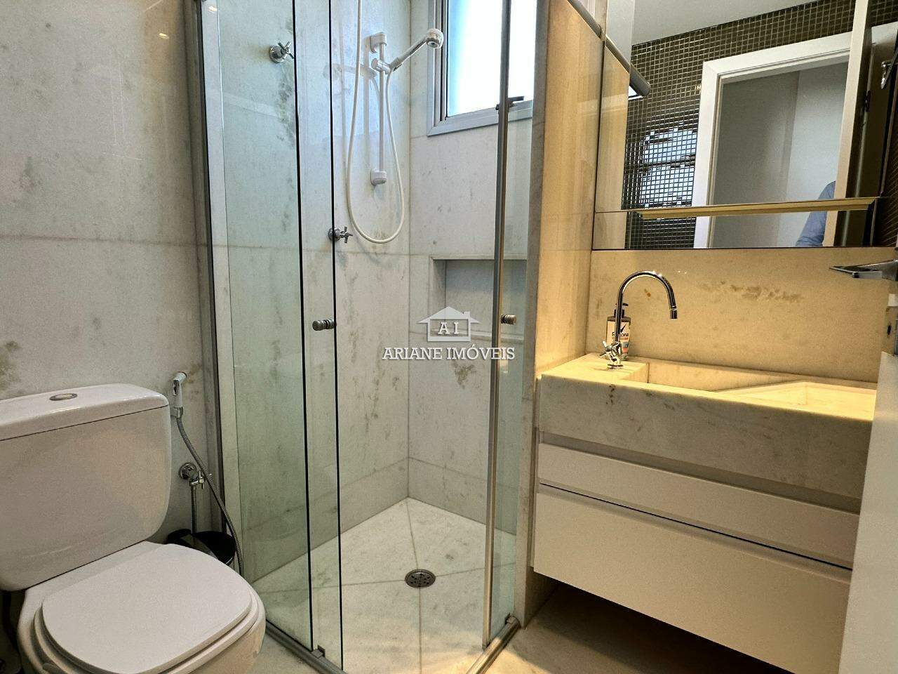 Apartamento para alugar com 2 quartos, 83m² - Foto 18
