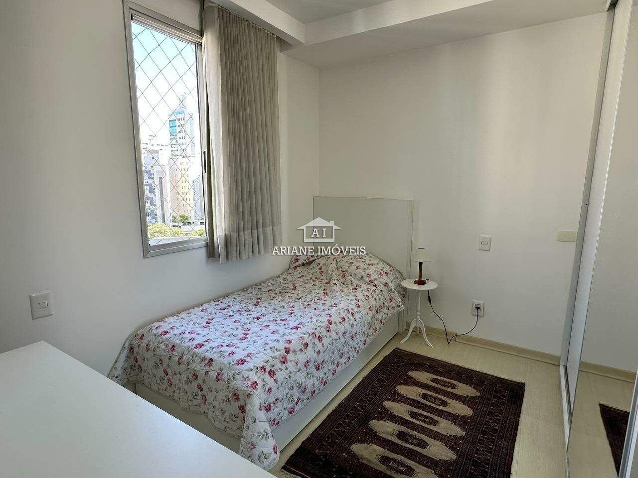 Apartamento para alugar com 2 quartos, 83m² - Foto 11