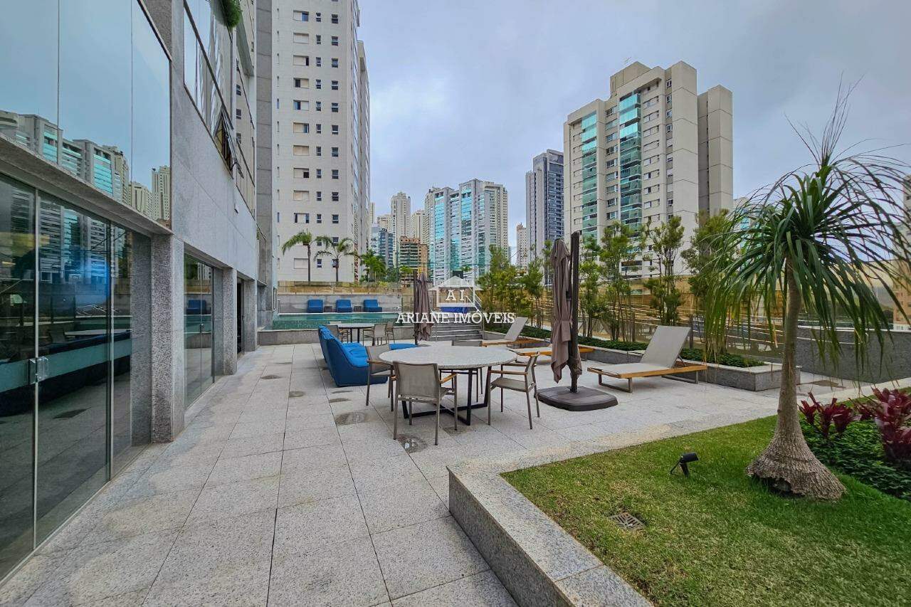 Apartamento para alugar com 3 quartos, 260m² - Foto 22