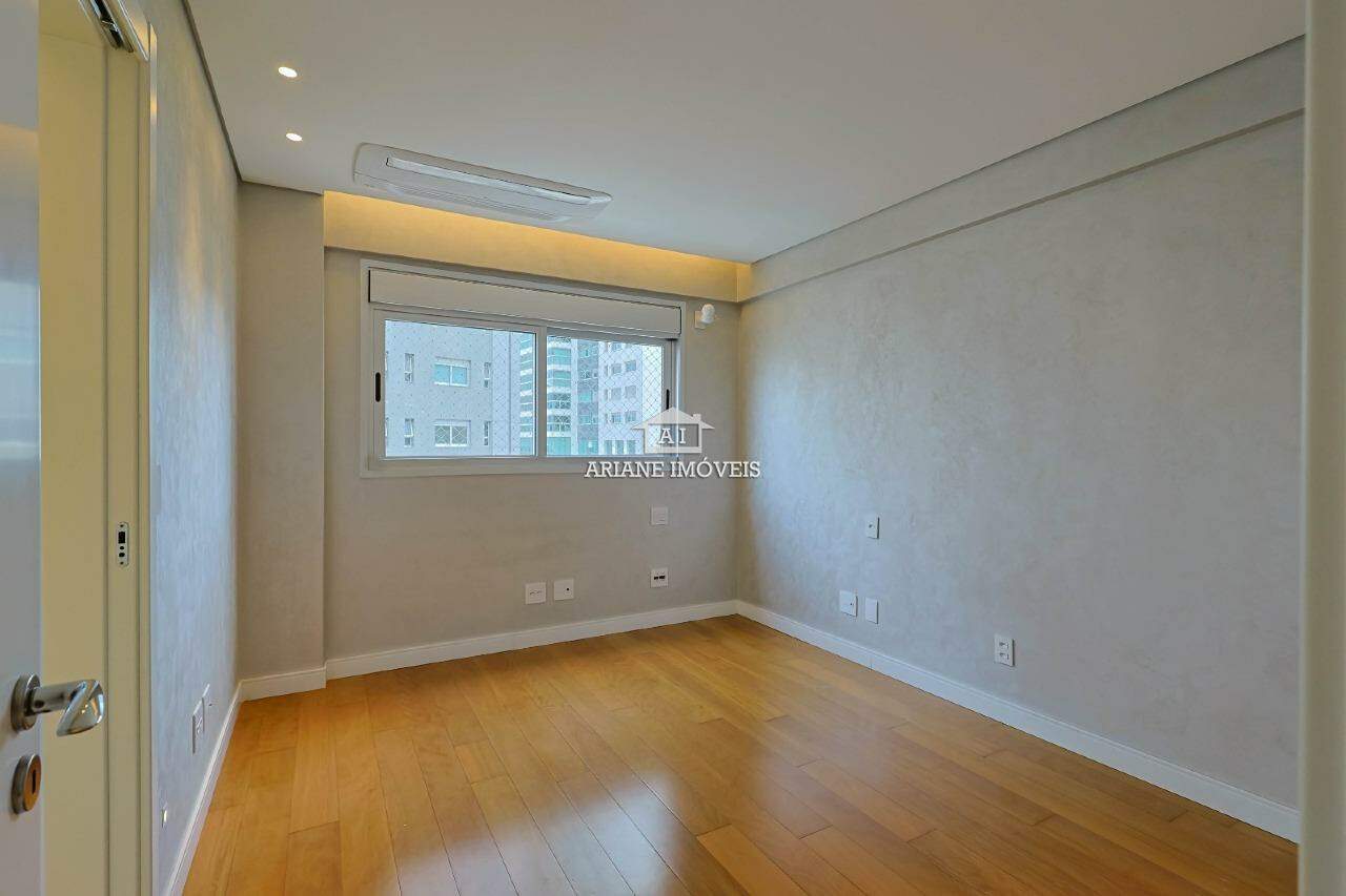 Apartamento para alugar com 3 quartos, 260m² - Foto 10