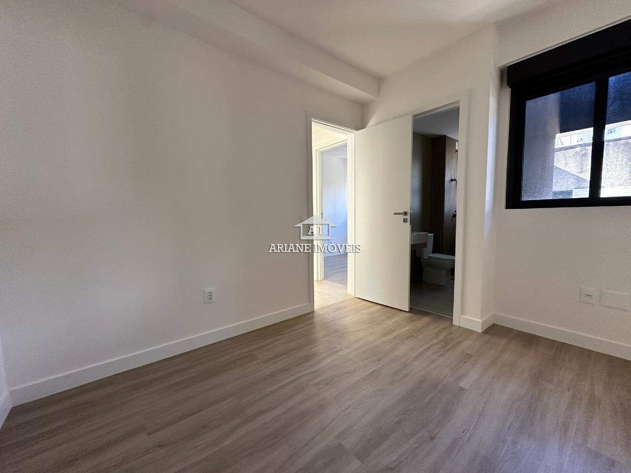 Apartamento para alugar com 3 quartos, 108m² - Foto 7