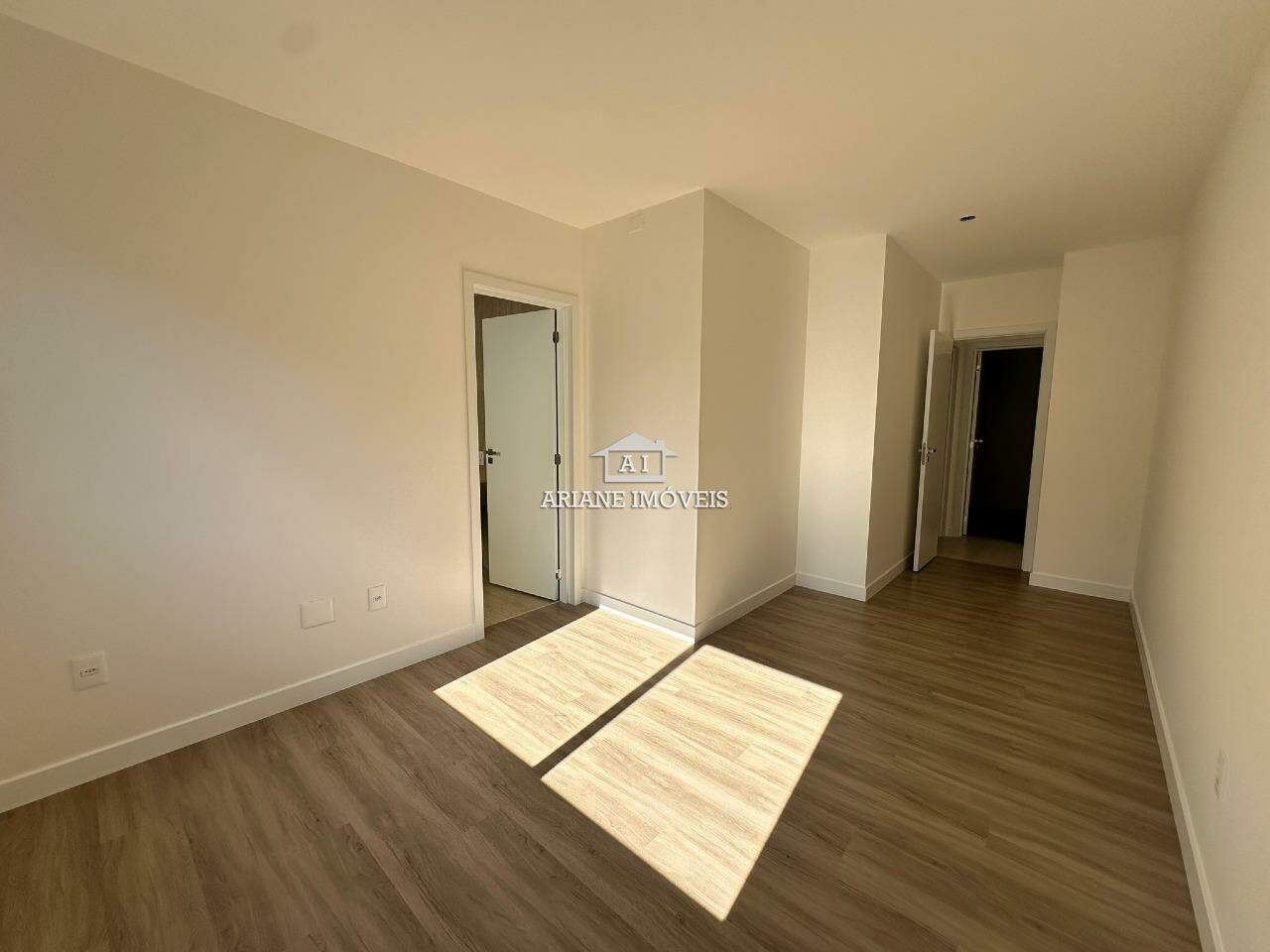 Apartamento para alugar com 3 quartos, 108m² - Foto 8