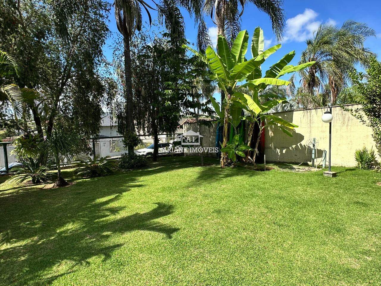 Casa de Condomínio à venda com 4 quartos, 250m² - Foto 9