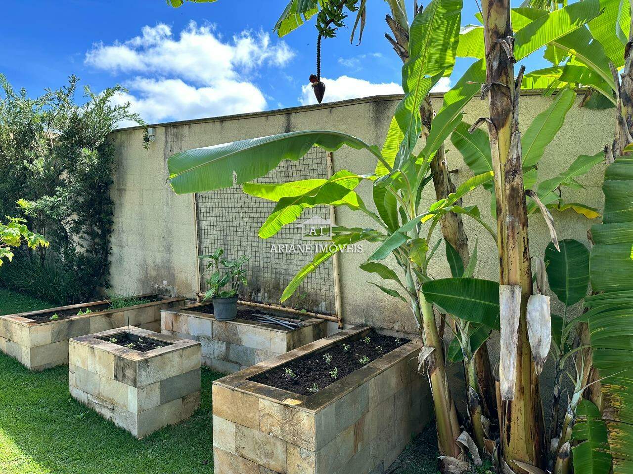 Casa de Condomínio à venda com 4 quartos, 250m² - Foto 5
