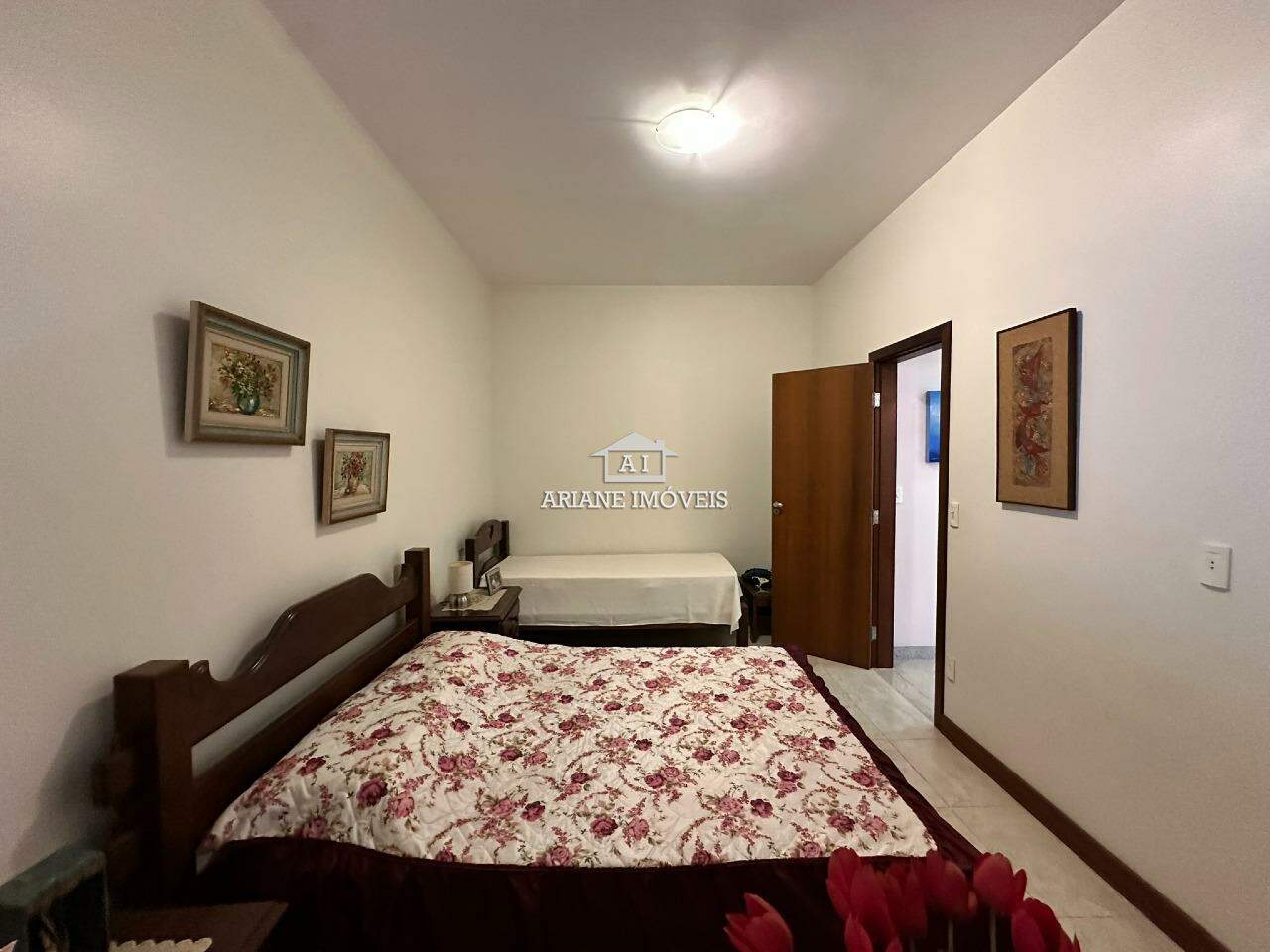 Casa de Condomínio à venda com 4 quartos, 250m² - Foto 19