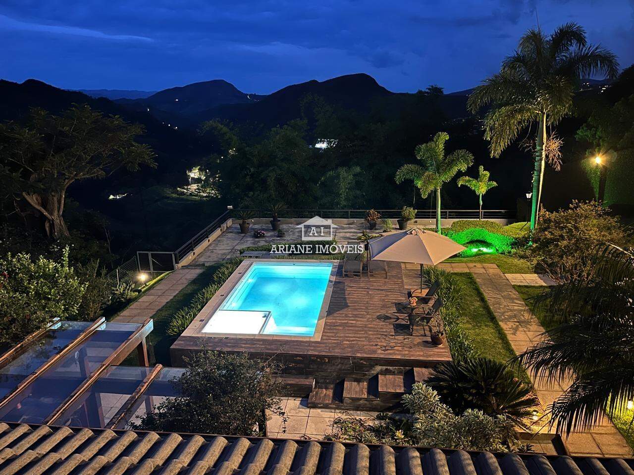 Casa de Condomínio à venda com 4 quartos, 350m² - Foto 5