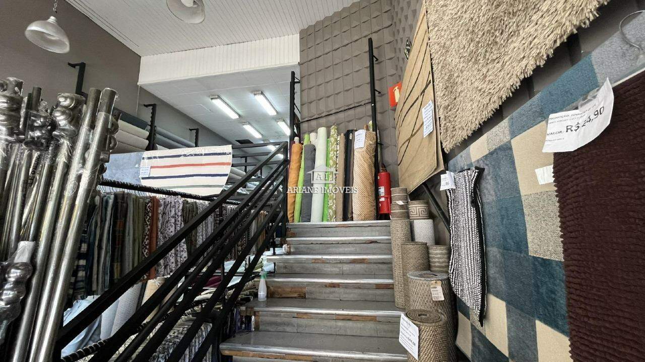 Loja-Salão para alugar, 222m² - Foto 2