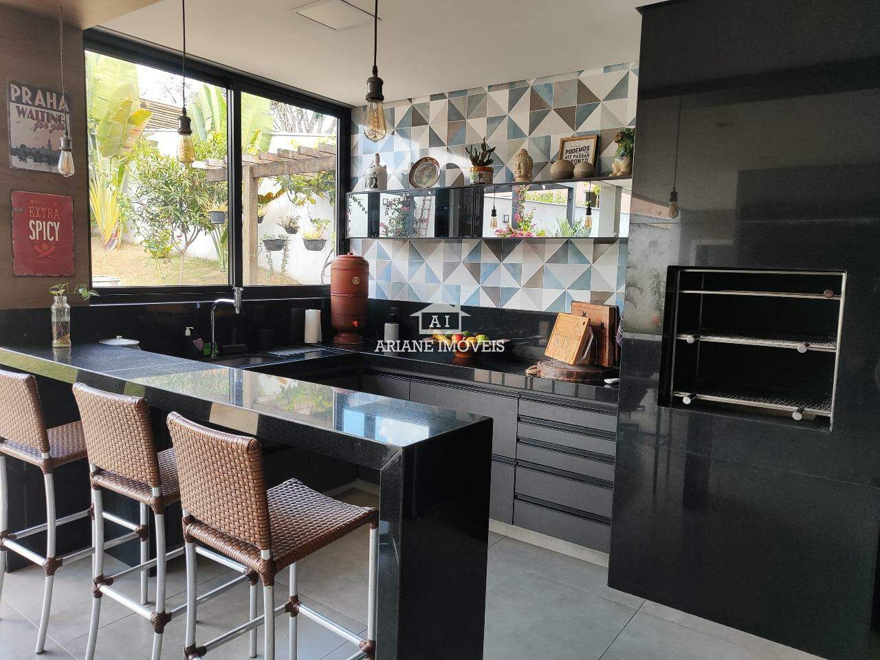 Casa de Condomínio à venda com 5 quartos, 300m² - Foto 9