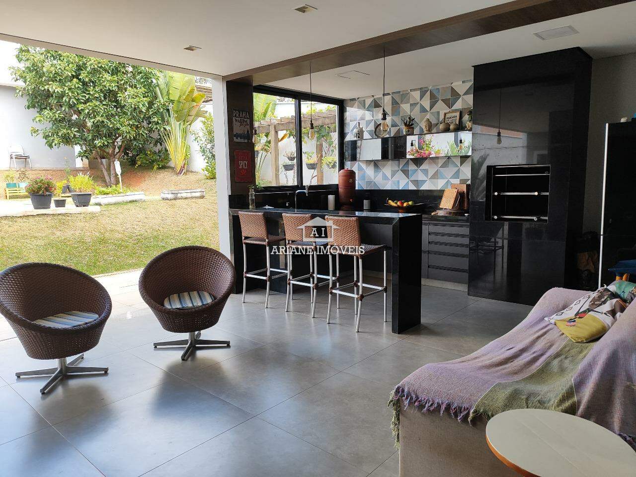 Casa de Condomínio à venda com 5 quartos, 300m² - Foto 8