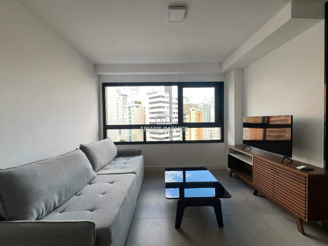 Apartamento para alugar com 1 quarto, 57m² - Foto 2