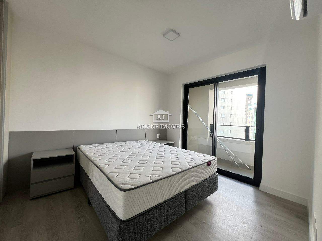Apartamento para alugar com 1 quarto, 57m² - Foto 7