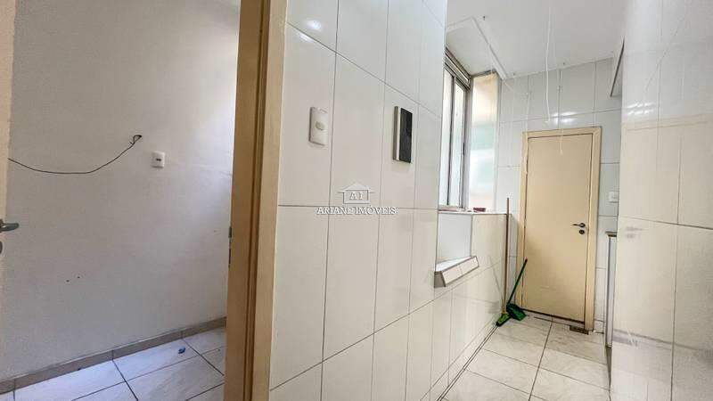 Apartamento à venda com 3 quartos, 120m² - Foto 5