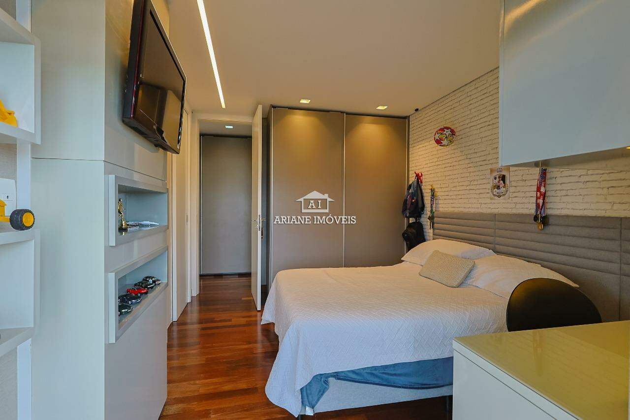 Apartamento à venda com 3 quartos, 245m² - Foto 17