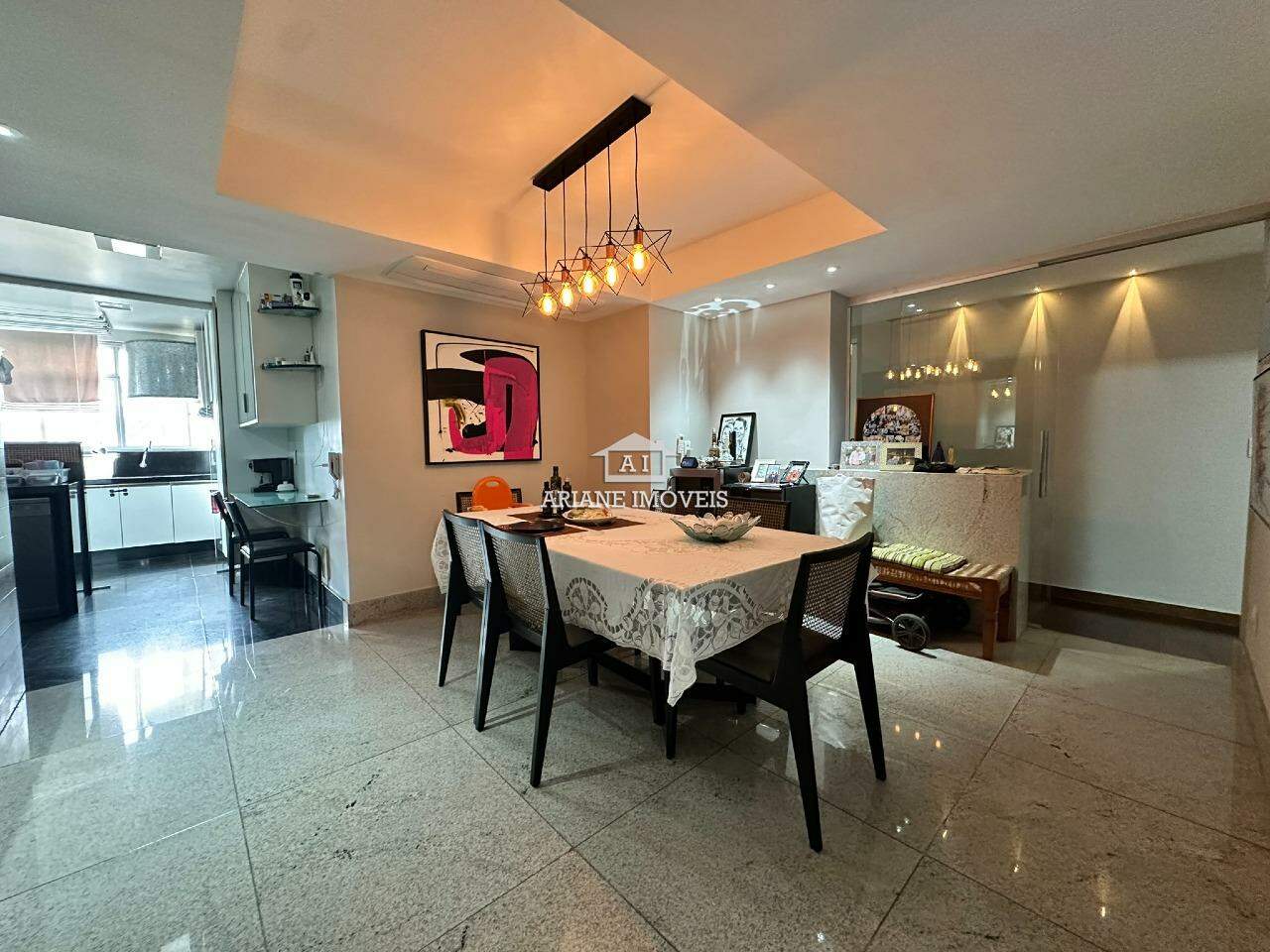 Apartamento para alugar com 4 quartos, 131m² - Foto 2