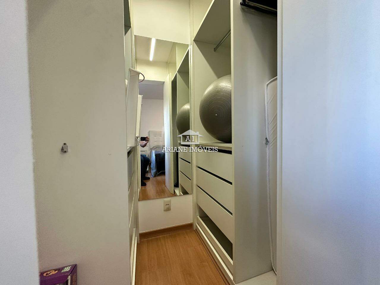 Apartamento para alugar com 4 quartos, 130m² - Foto 12