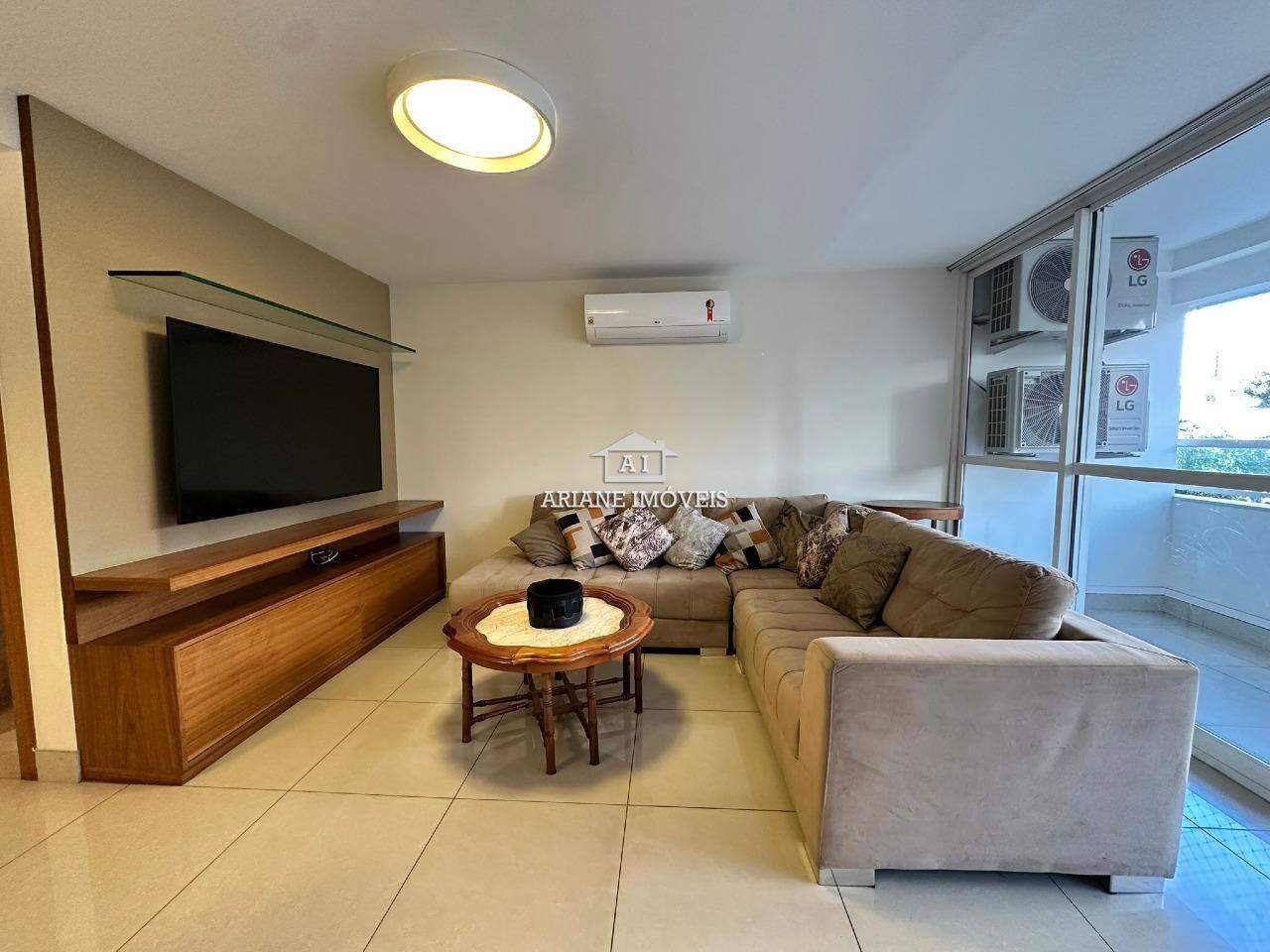 Apartamento para alugar com 4 quartos, 130m² - Foto 1