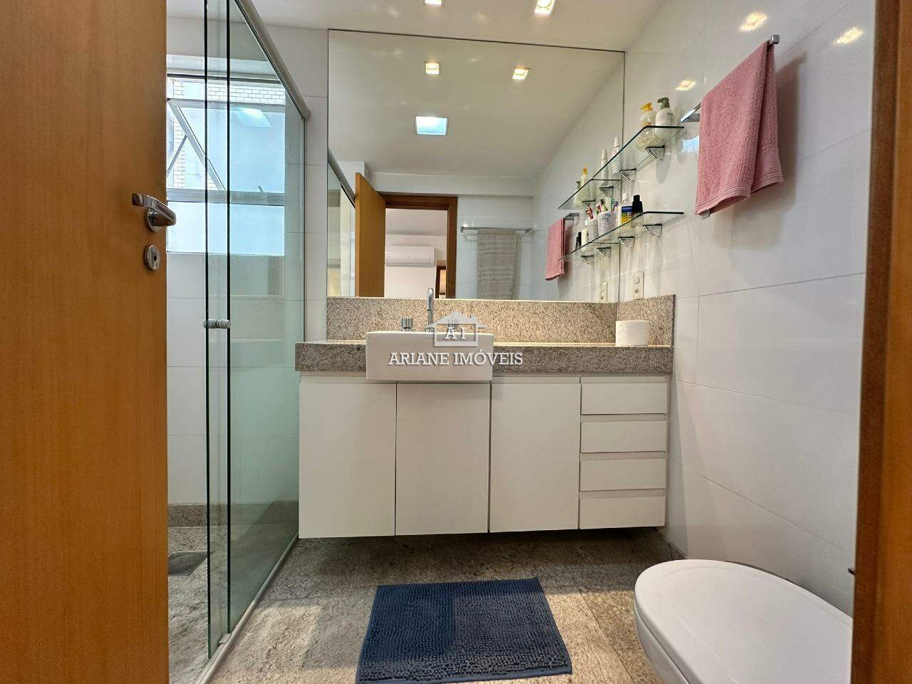 Apartamento para alugar com 4 quartos, 130m² - Foto 13